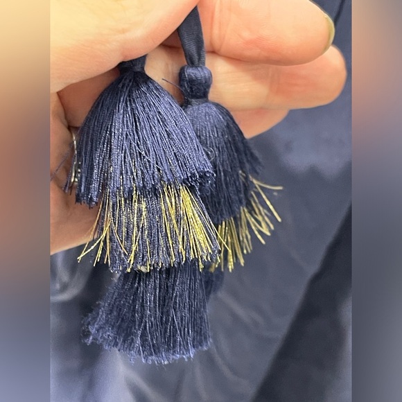 Lilly Pulitzer Sain Off the Shoulder Tassel Top Navy Blue Size Medium - Picture 5 of 7